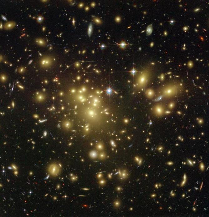 Galaxy clusters are impressive but do they hinder star formation? NASA, N Benitez (JHU), T Broadhurst (Racah Institute of Physics/The Hebrew University), H Ford (JHU), M Clampin (STScI), G Hartig (STScI), G Illingworth (UCO/Lick Observatory), the ACS Science Team and ESA