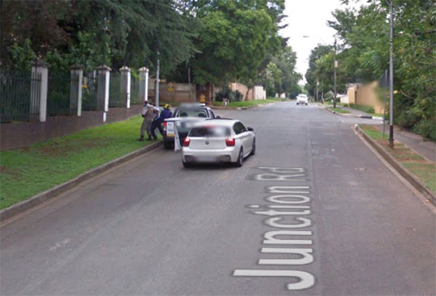 Google street view live robbery 03
