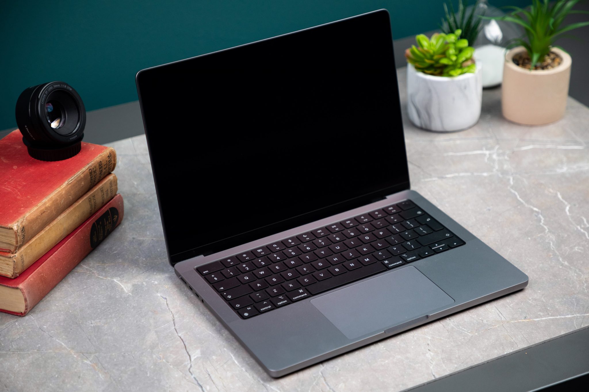 Broad Media Studios – We make you look awesome – BusinessTech