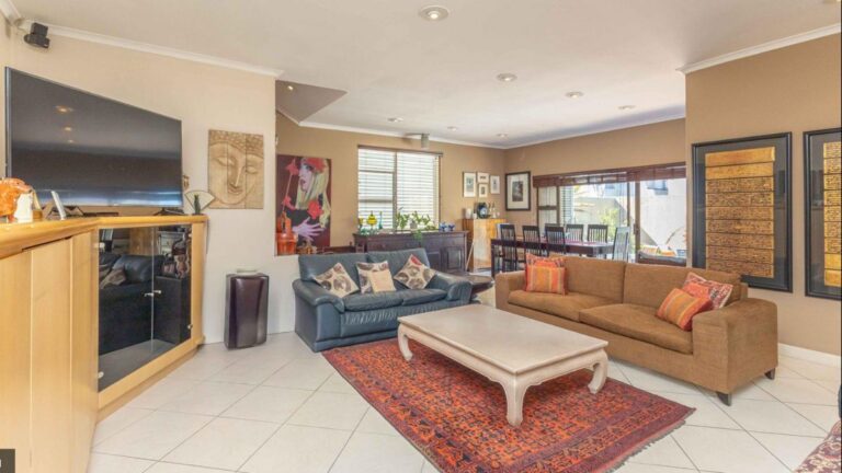 What R10 million gets you in Joburg vs Cape Town – and the winner is ...